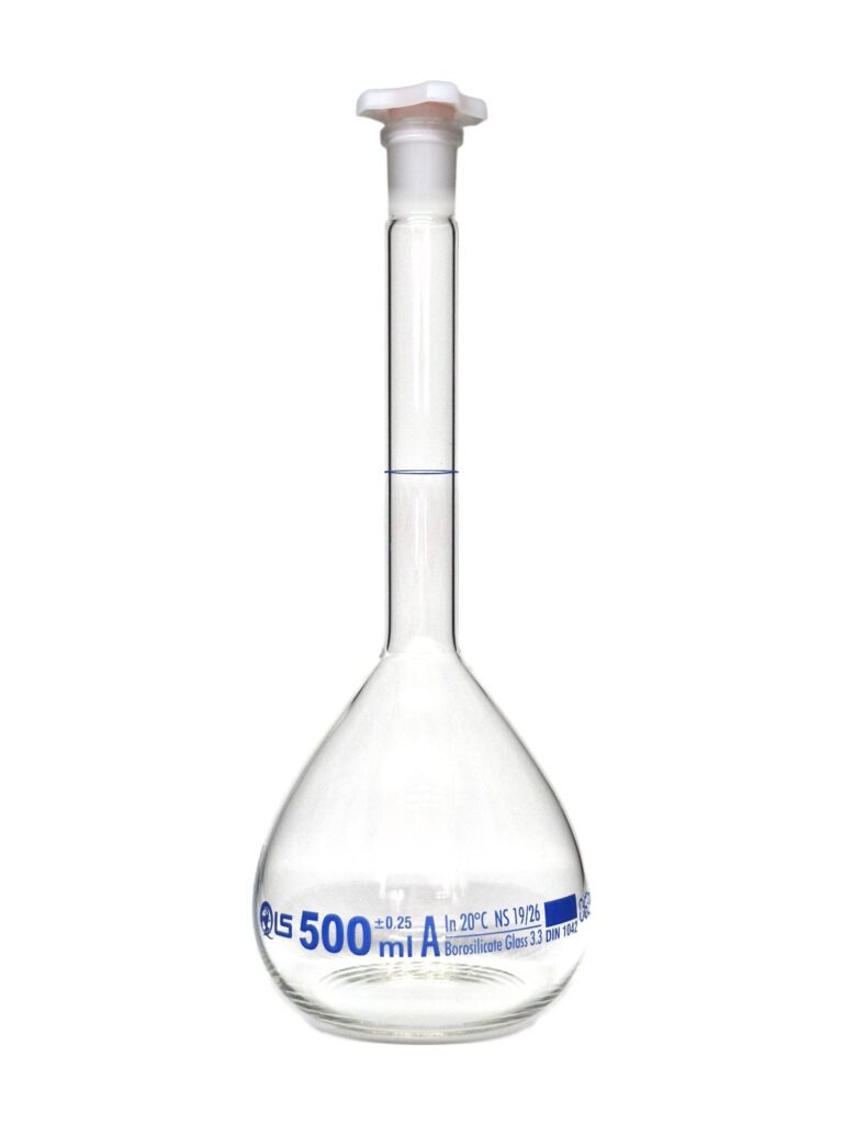 Balón volumétrico QLS de 500 mL Clase A en vidrio borosilicato con tapón plástico